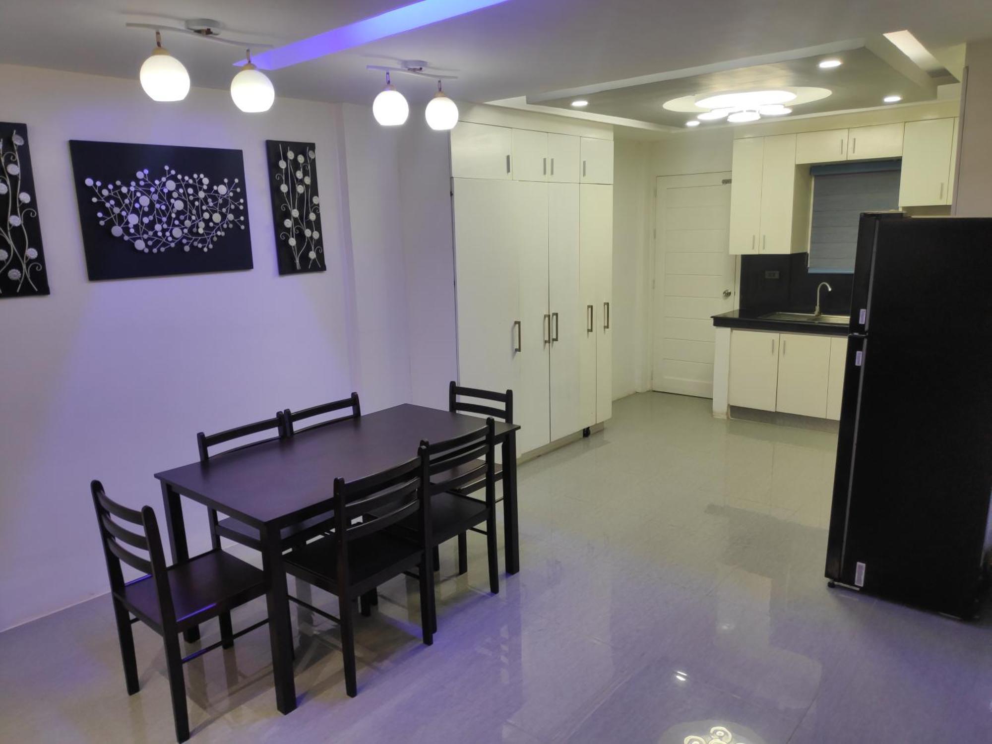 Tagaytay Staycation By Naya And Darla W Free Swimming Pool, Wifi & Netflix Tagaytay City Εξωτερικό φωτογραφία