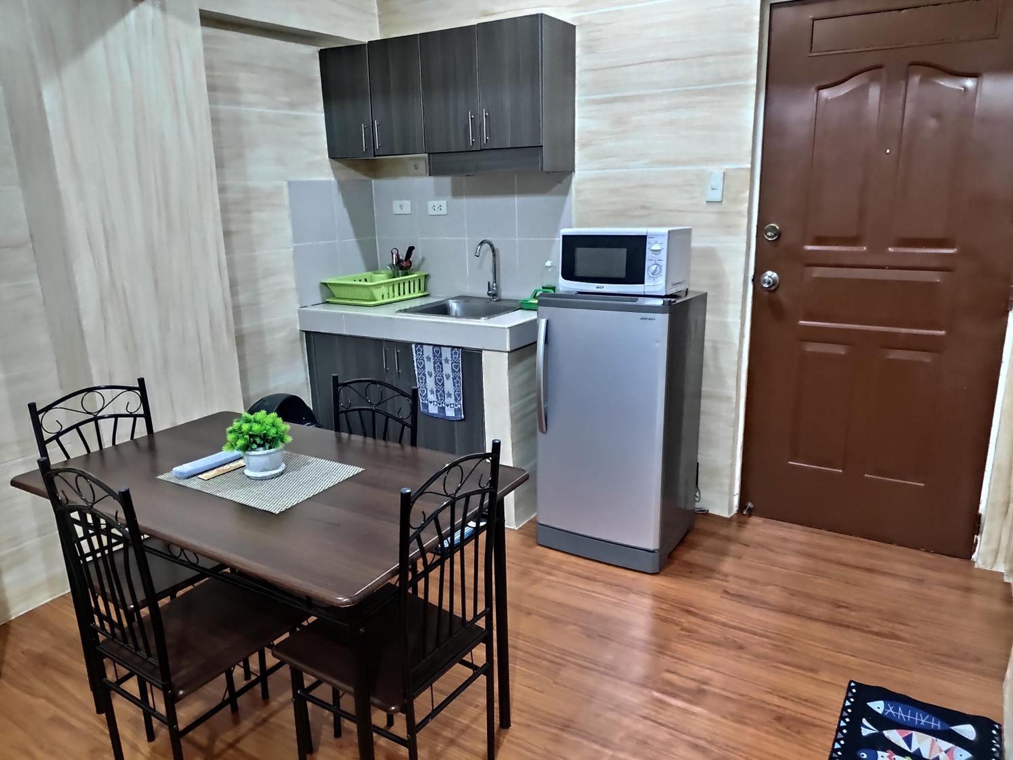 Tagaytay Staycation By Naya And Darla W Free Swimming Pool, Wifi & Netflix Tagaytay City Εξωτερικό φωτογραφία